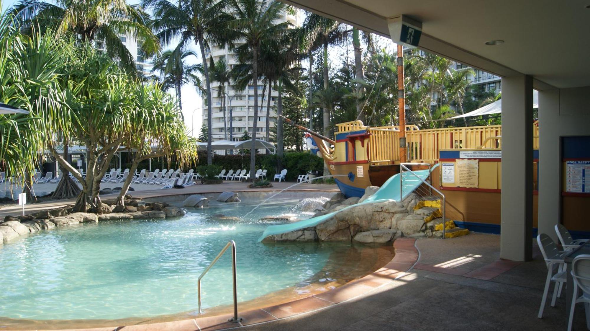 Crown Towers - Private Apartment โกลด์โคสต์ ภายนอก รูปภาพ