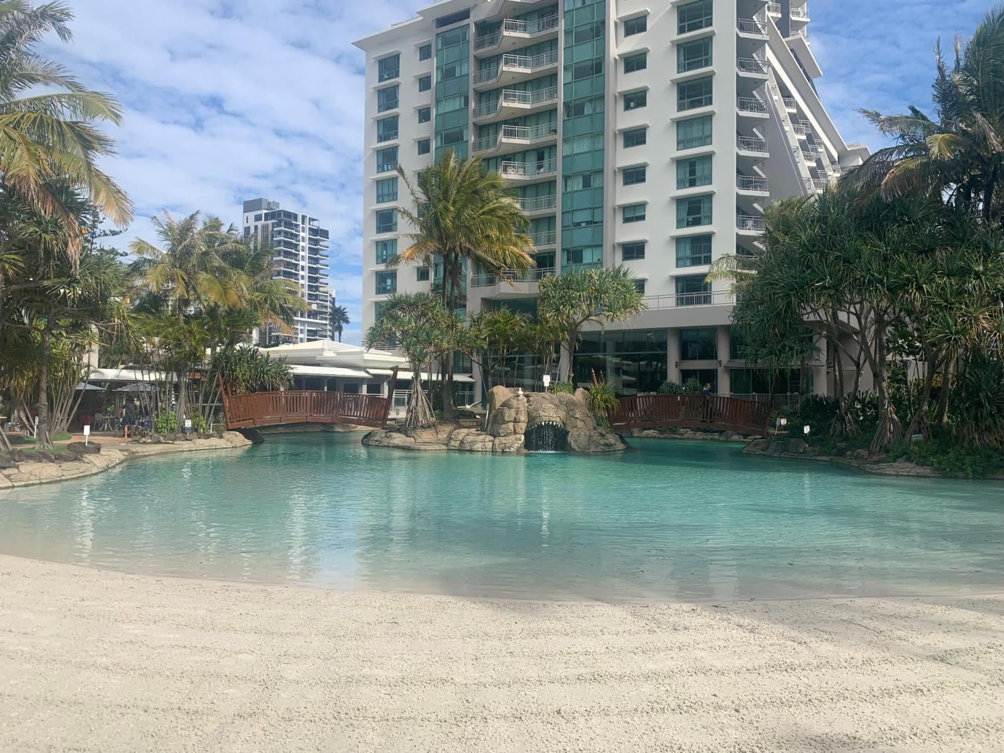 Crown Towers - Private Apartment โกลด์โคสต์ ภายนอก รูปภาพ